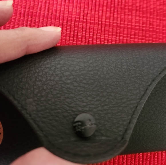Ray-Ban Case - Picture 5 of 8